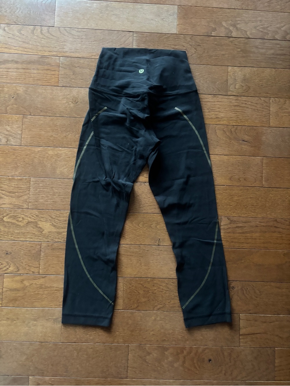 Lululemon Limited Edition Cropped Leggings with Gold Reflective Detail